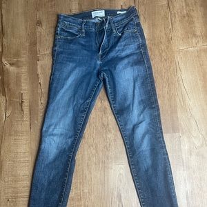 Frame Le High Skinny in Harvard
